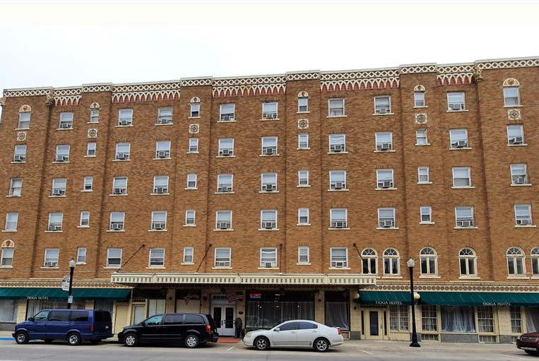 Tioga Hotel Extended Stay & Nest Extended Stay MotelChanute, Kansas